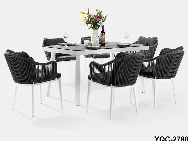 میز ناهارخوری مبلمان فضای باز ست طناب مبلمان باغ میز و صندلی فضای باز YQC-2780